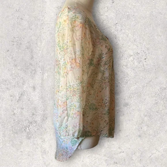 LC Lauren Conrad button up blouse - Picture 4 of 9